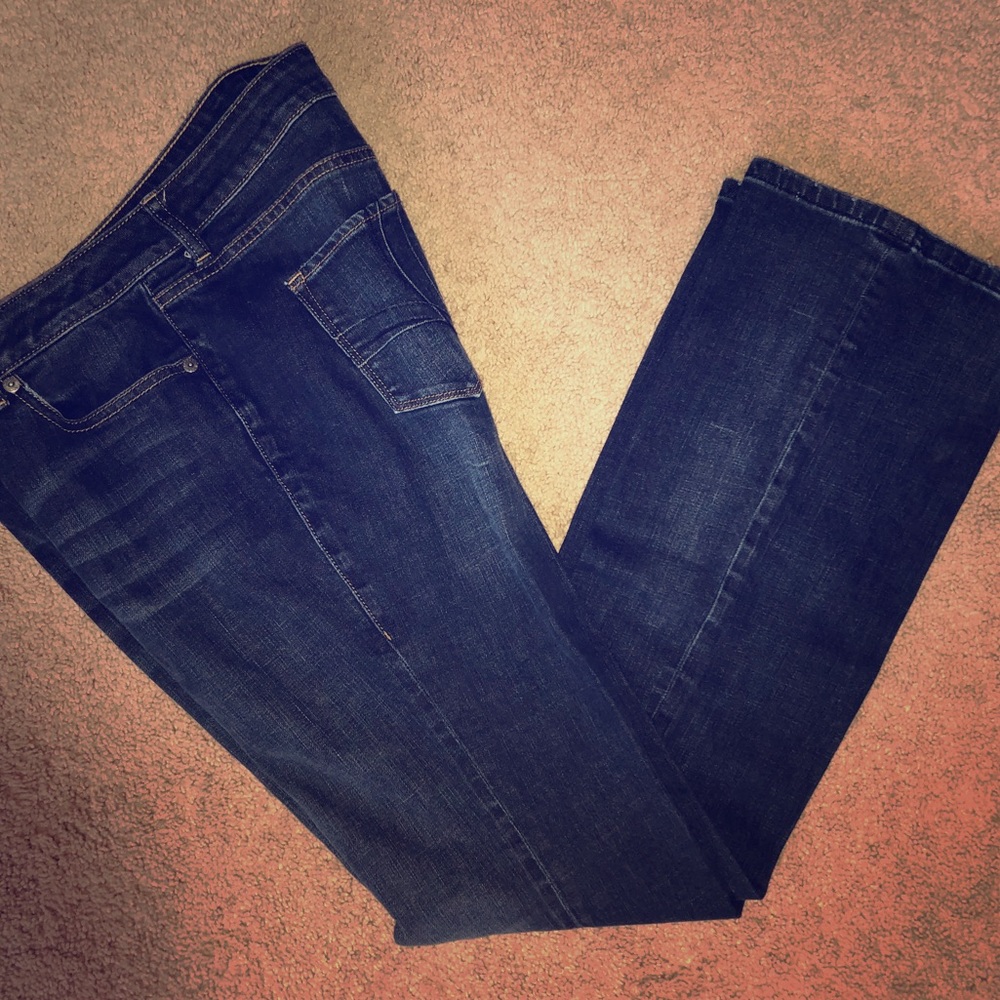 Flattering jeans!